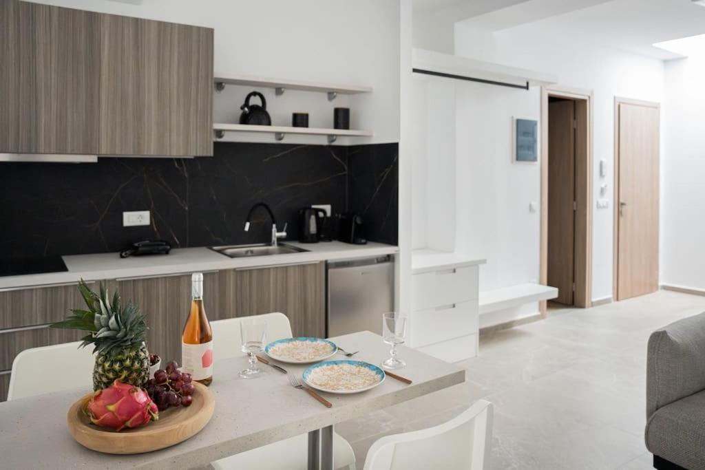 Minoas Suite The Sense Of Luxury Ираклио Екстериор снимка